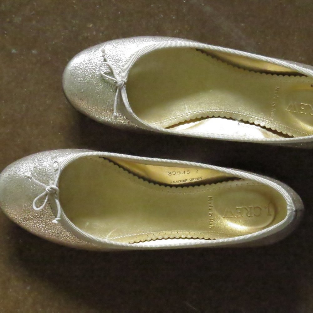 Soft gold size 7 leather J.Crew ballet flats